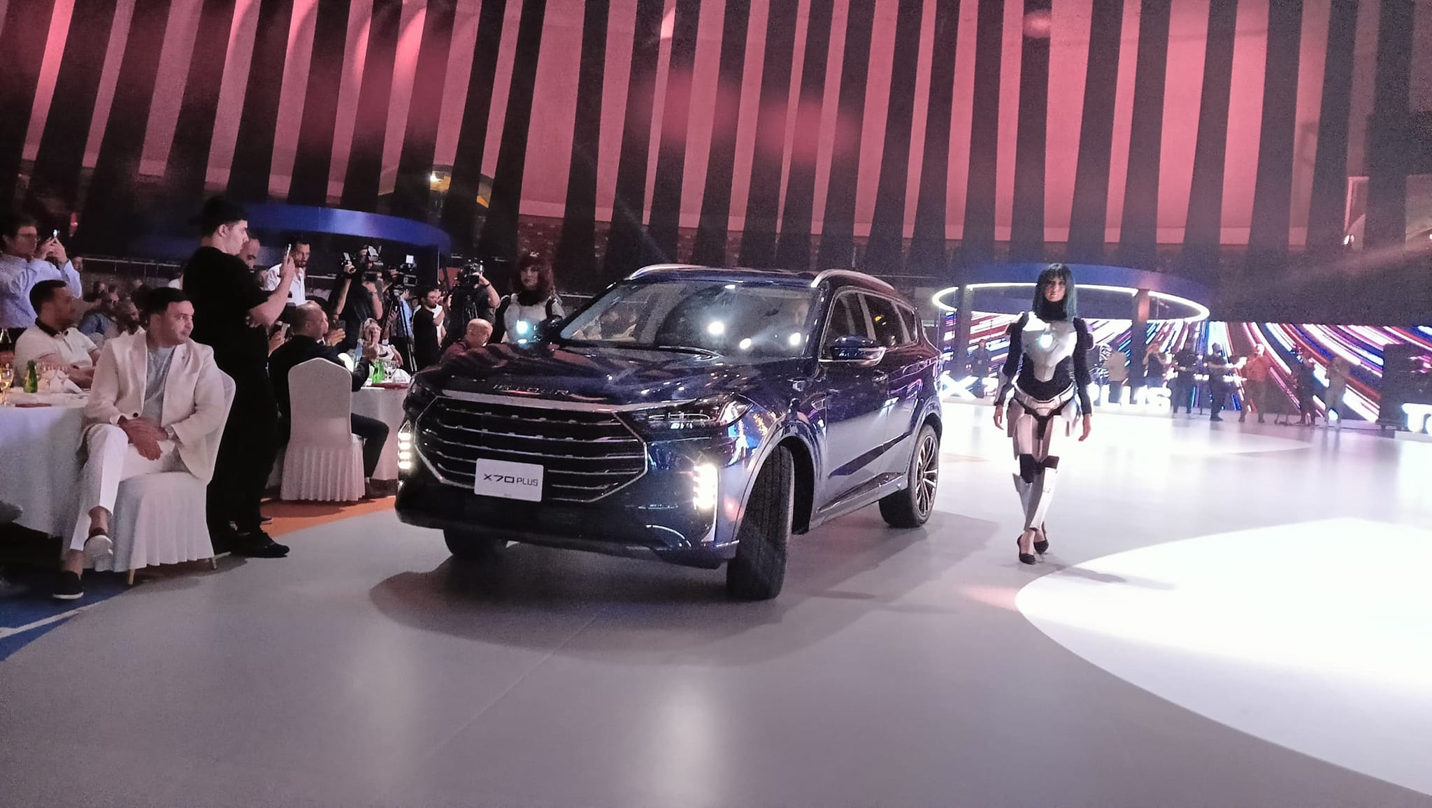 طلبات قياسية على سيارات جيتور بالجزائر