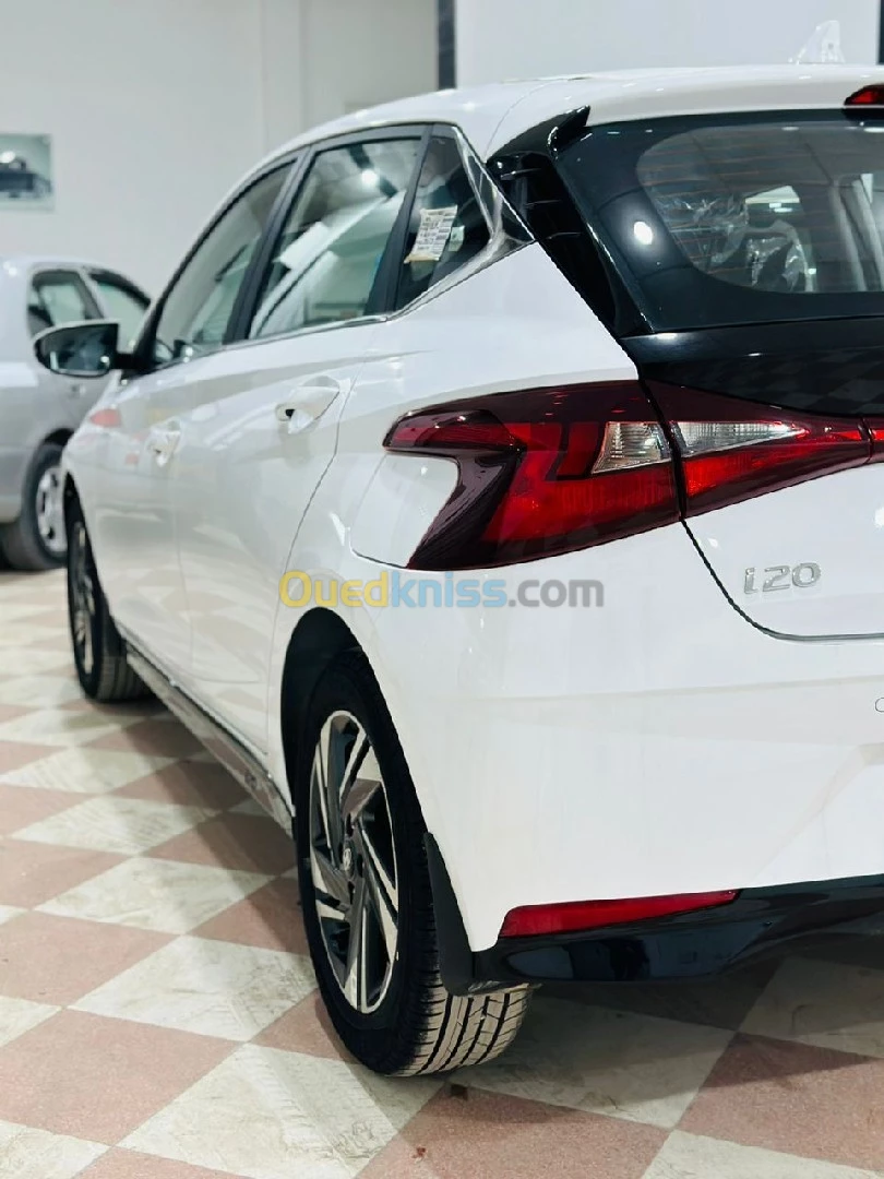 أسعار ومواصفات هيونداي i20 ترقيم 2024 بالجزائر